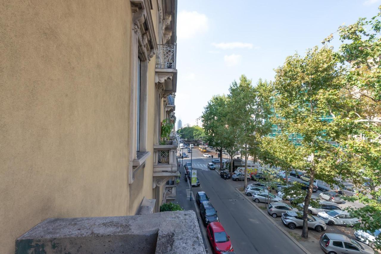 Apartmán Elegante Casa Liberty Milán Exteriér fotografie
