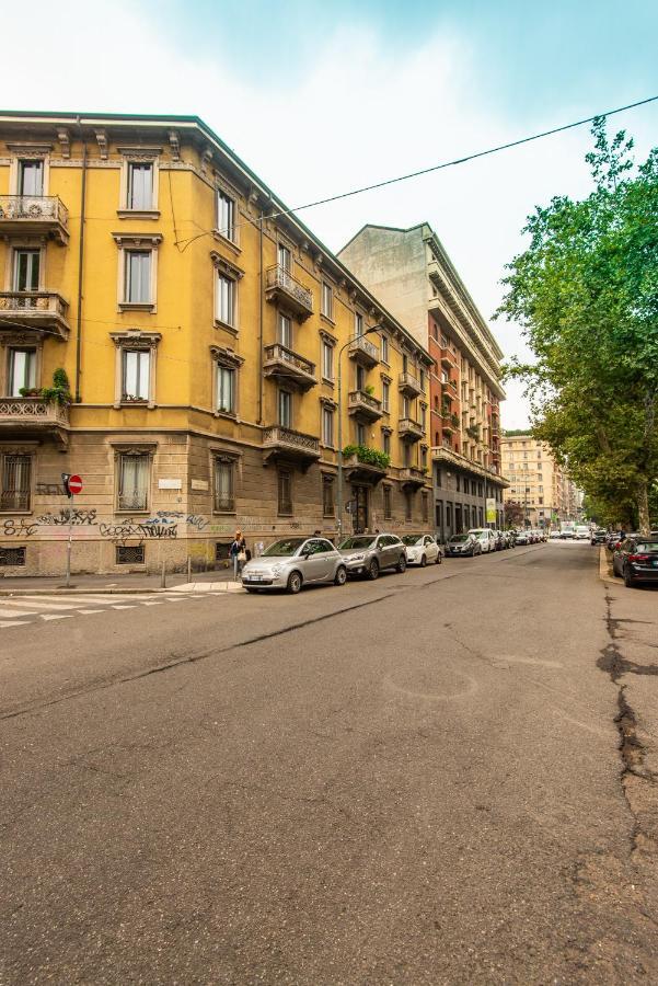 Apartmán Elegante Casa Liberty Milán Exteriér fotografie